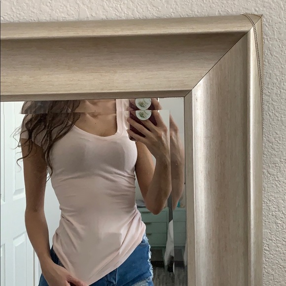 Wet Seal V-Neck - Picture 2 of 3